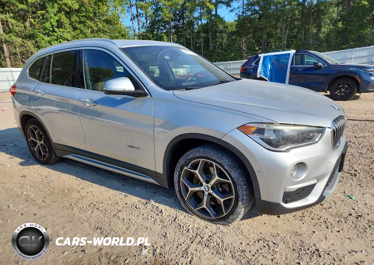 2017 BMW X1 xDrive28I VIN:WBXHT3C34H5F79581 - 4