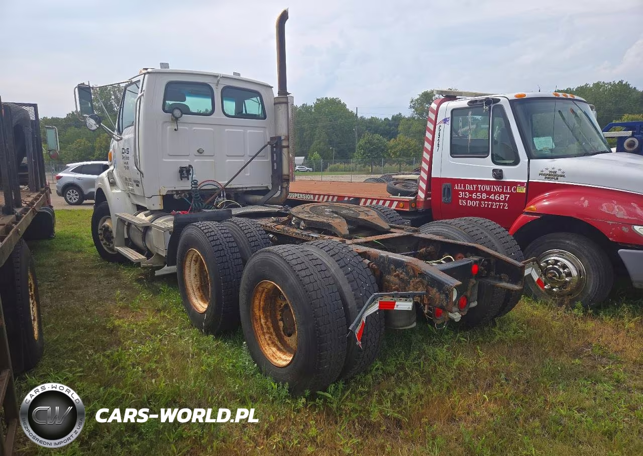 2007 Sterling A9500 Semi Truck VIN:2FWJA3CV57AY02794 - 3
