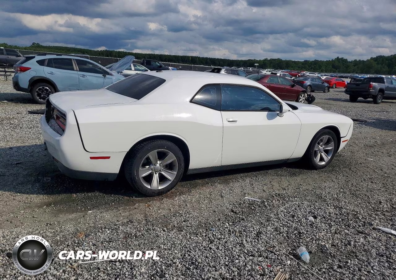 2015 Dodge Challenger Sxt VIN:2C3CDZAG4FH811049 - 3
