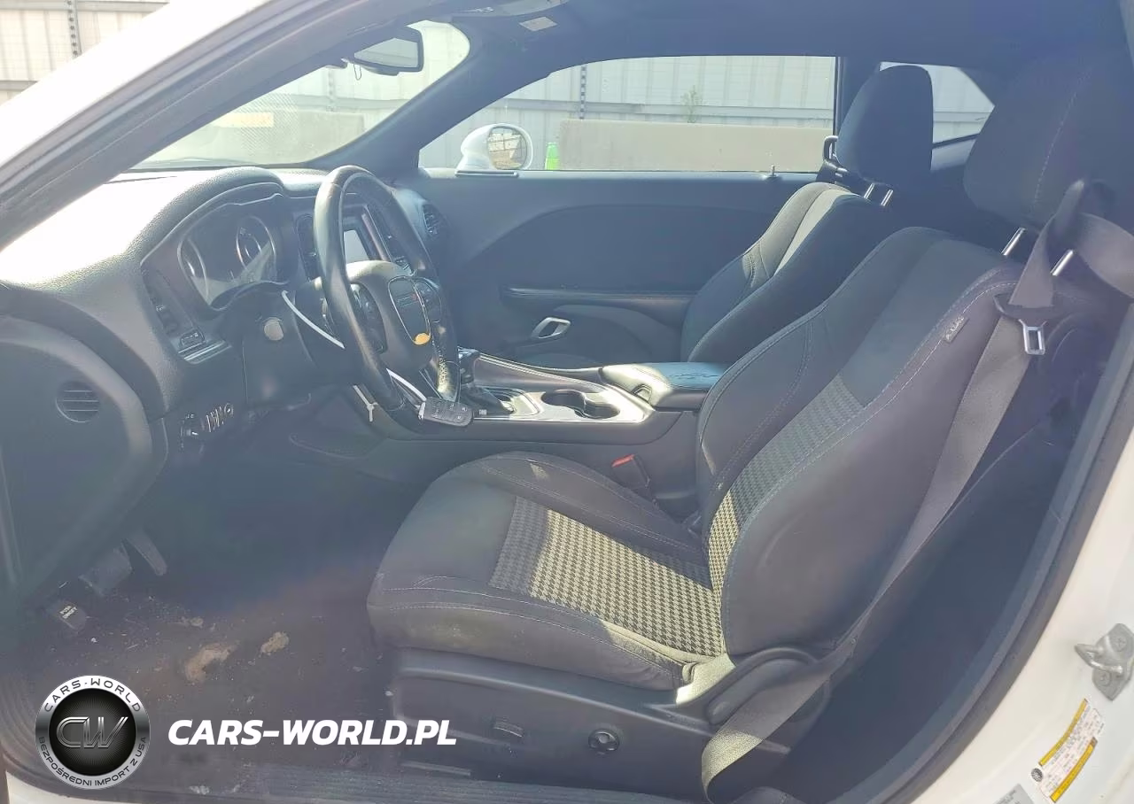 2015 Dodge Challenger Sxt VIN:2C3CDZAG4FH811049 - 7