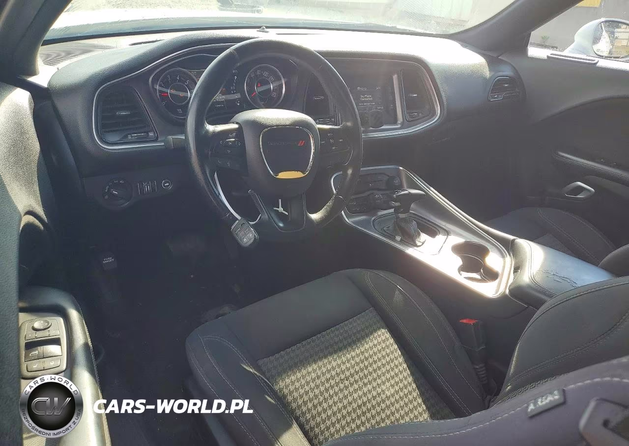 2015 Dodge Challenger Sxt VIN:2C3CDZAG4FH811049 - 8