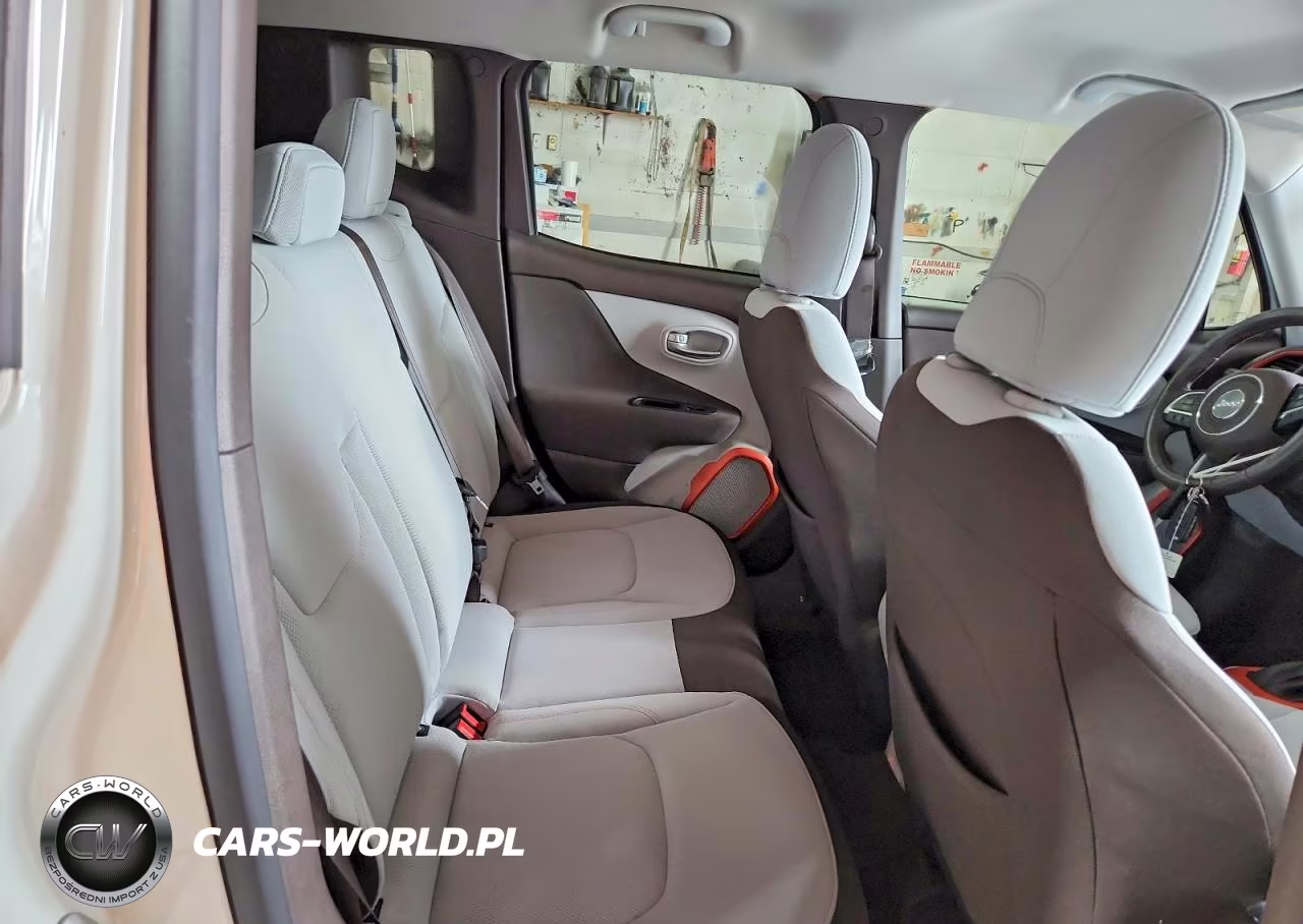 2015 Jeep Renegade Latitude VIN:ZACCJBBT8FPC04450 - 11