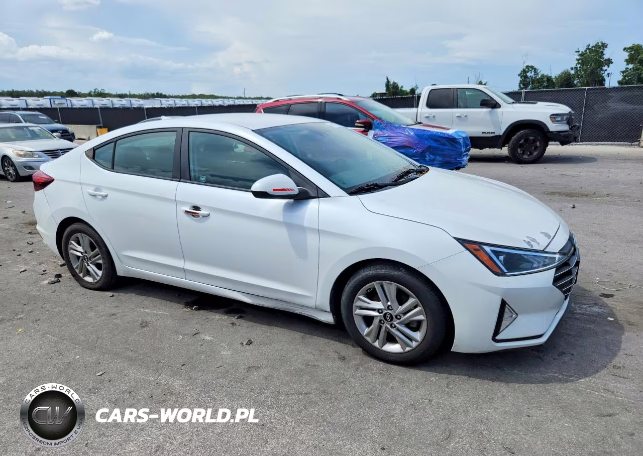 2020 Hyundai Elantra Sel VIN:5NPD84LF4LH577820 - 4