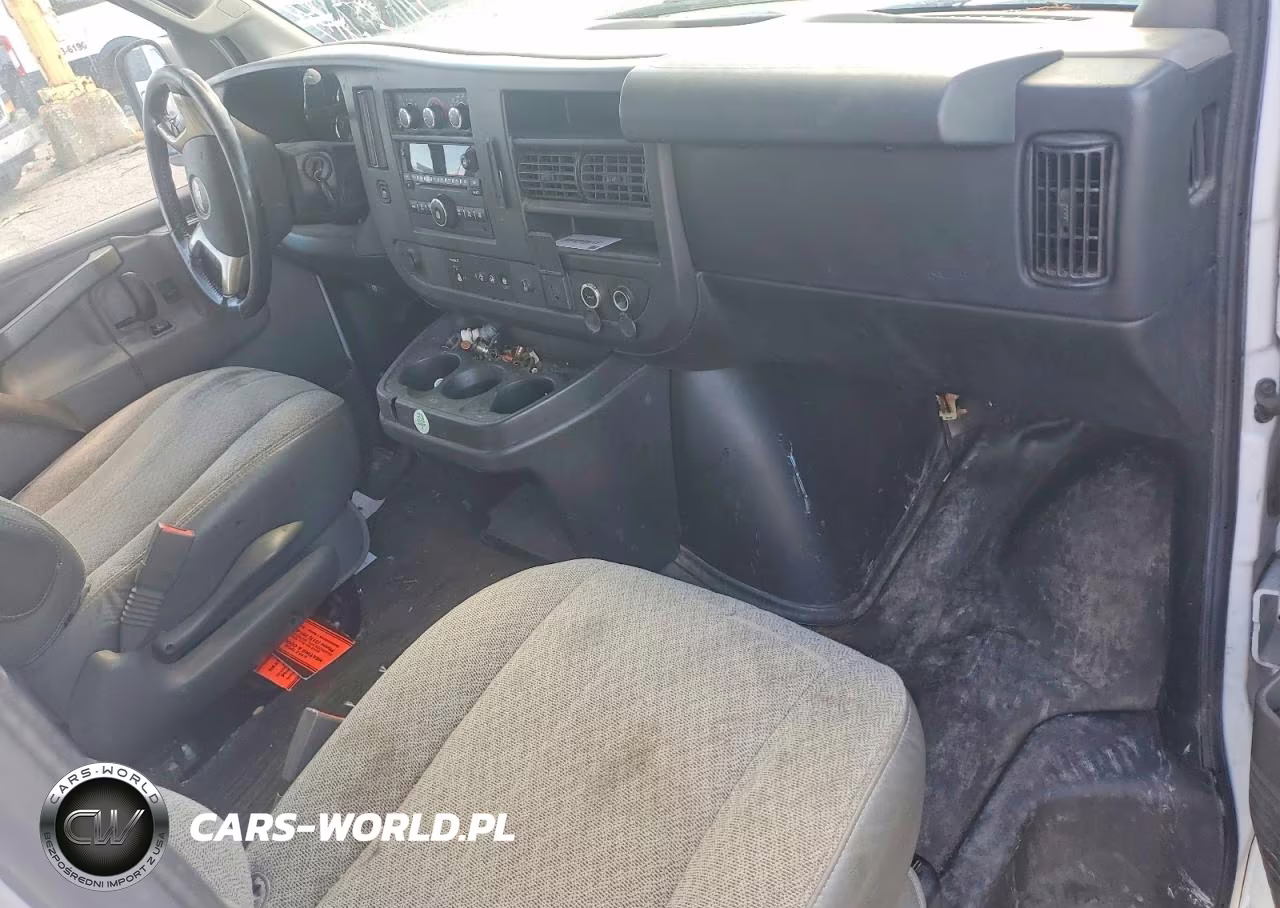 2019 Chevrolet Express G2500 VIN:1GCWGAFG1K1150311 - 8