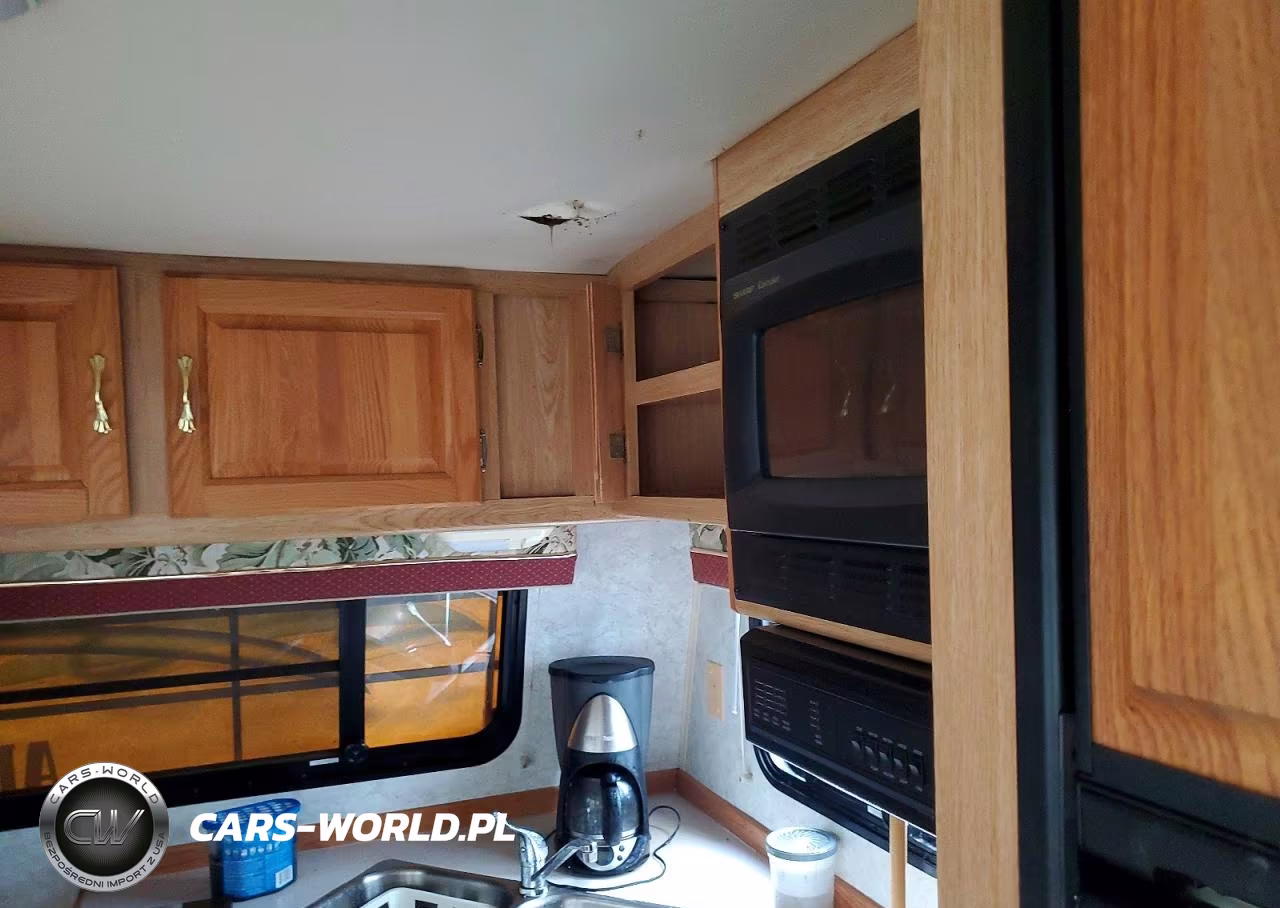 1999 Holiday Rambler Aluma Lite Camper VIN:1KB181L25XE105894 - 10