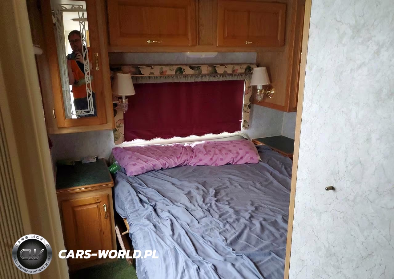 1999 Holiday Rambler Aluma Lite Camper VIN:1KB181L25XE105894 - 5