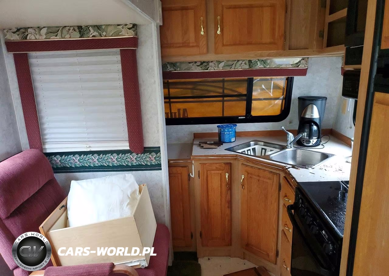1999 Holiday Rambler Aluma Lite Camper VIN:1KB181L25XE105894 - 7