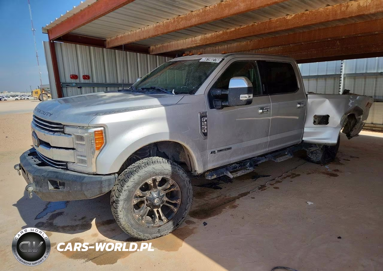 2019 Ford F250 Super Duty VIN:1FT7W2BT7KEG72143 - 1