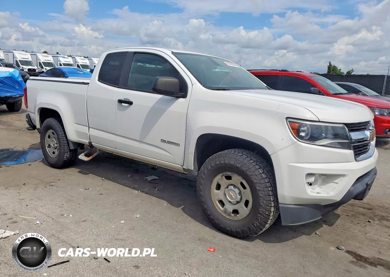 2019 Chevrolet Colorado VIN:1GCHSBEA4K1145226 - 4