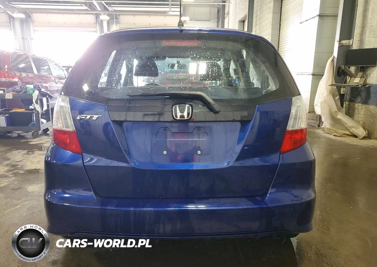 2013 Honda Fit VIN:JHMGE8H37DC066934 - 6