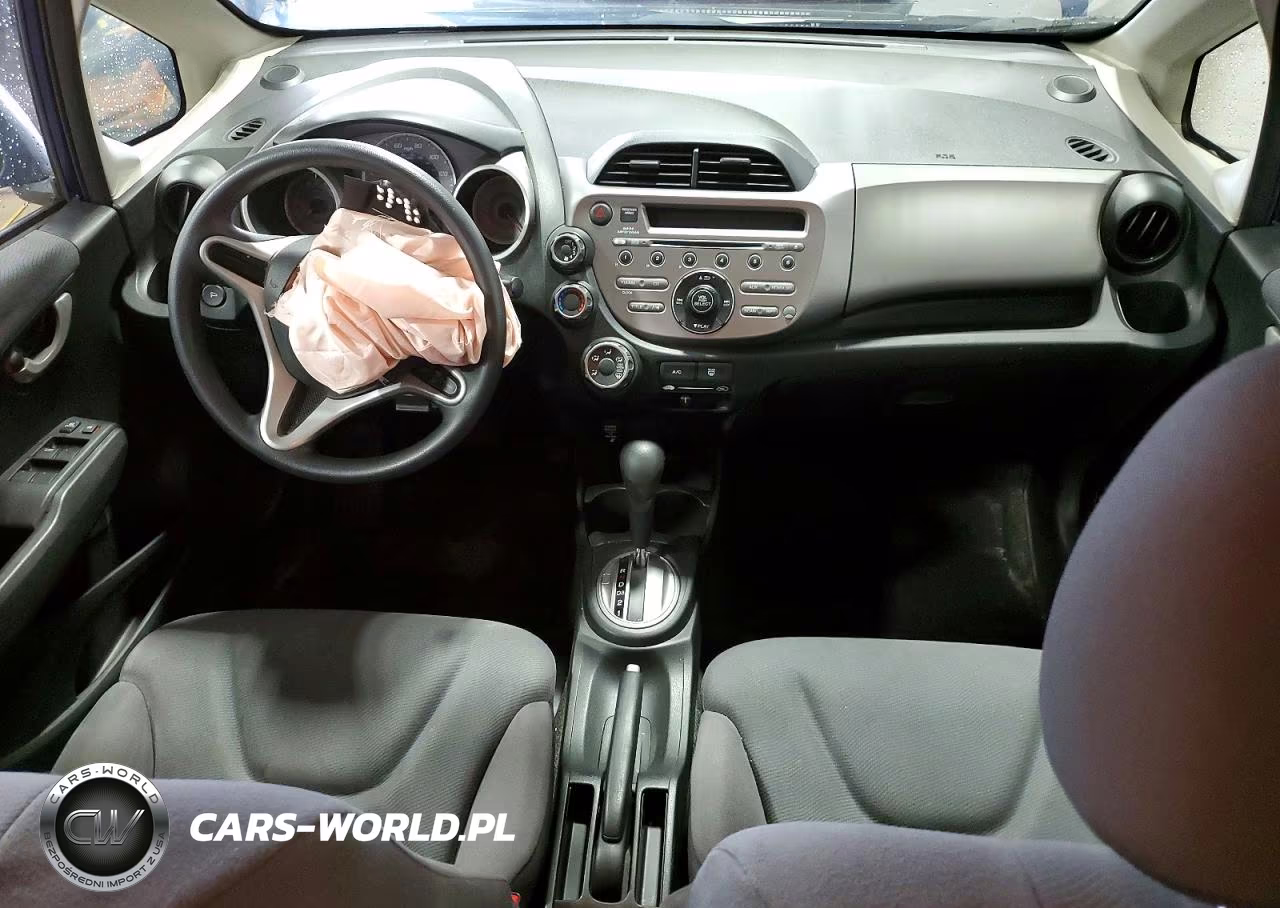 2013 Honda Fit VIN:JHMGE8H37DC066934 - 8