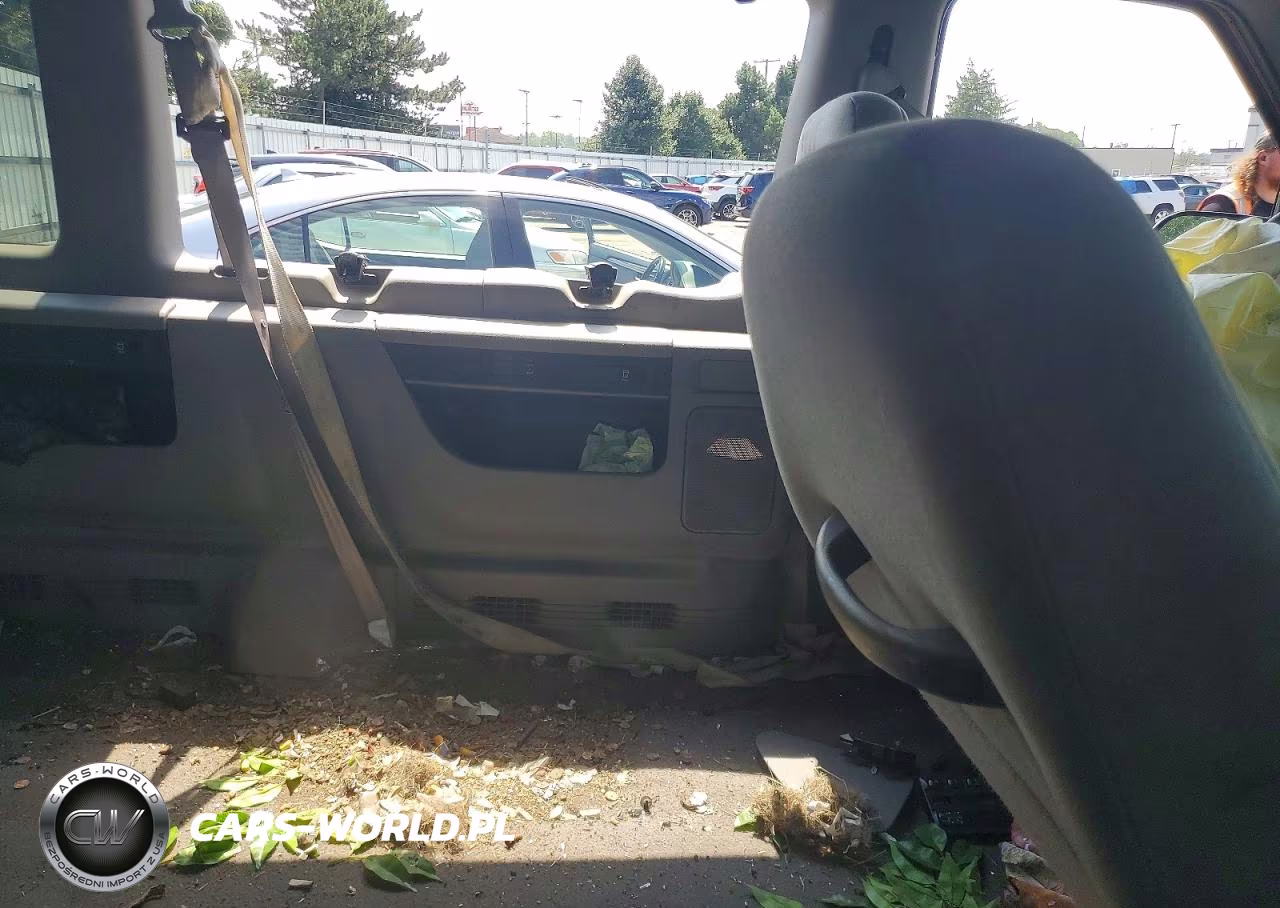 1999 Ford Econoline E150 Wagon VIN:1FMRE11W6XHB57623 - 11