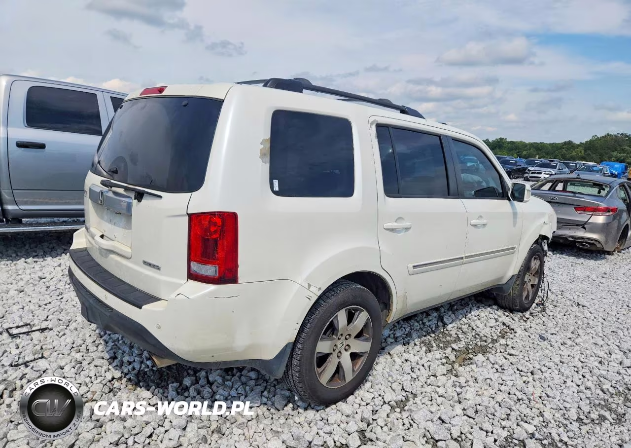 2014 Honda Pilot Touring VIN:5FNYF3H91EB025584 - 3