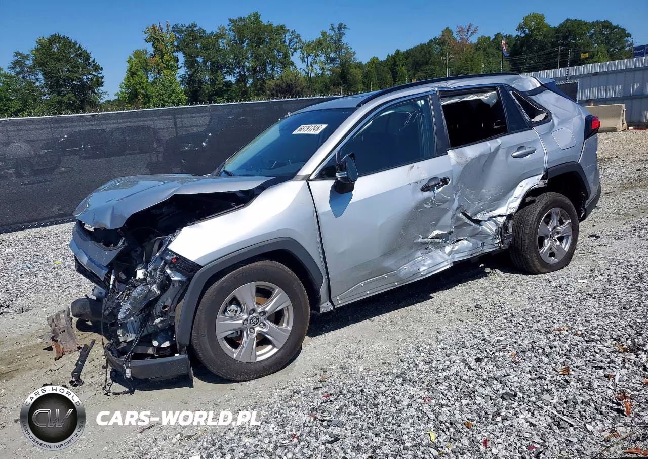 2023 Toyota Rav4 Xle VIN:2T3W1RFVXPW240953 - 1
