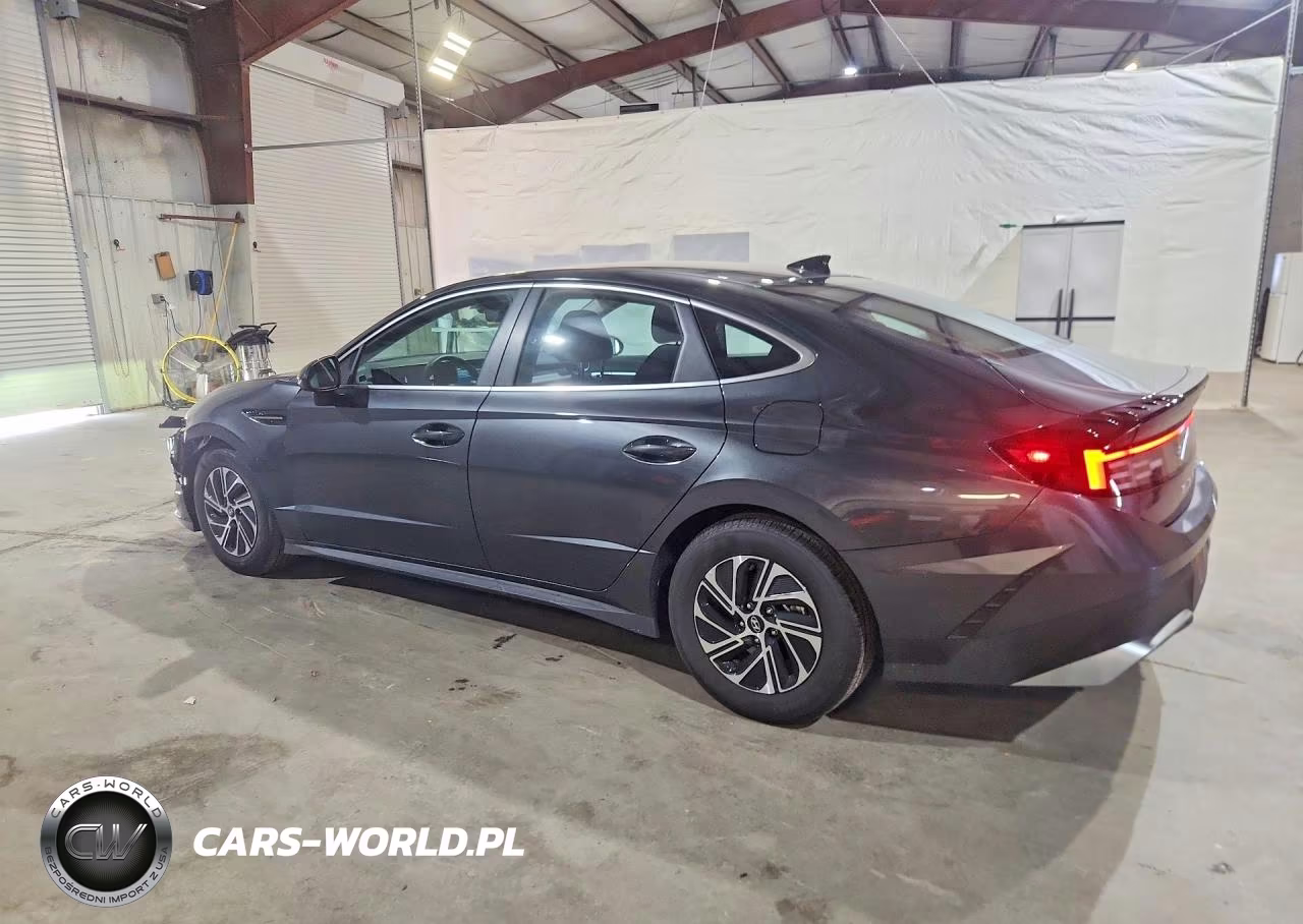 2026 Hyundai Sonata Hybrid Blue VIN:KMHL24JJ4TA172645 - 2