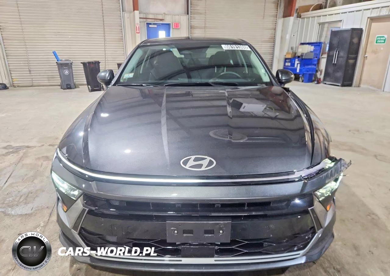 2026 Hyundai Sonata Hybrid Blue VIN:KMHL24JJ4TA172645 - 5