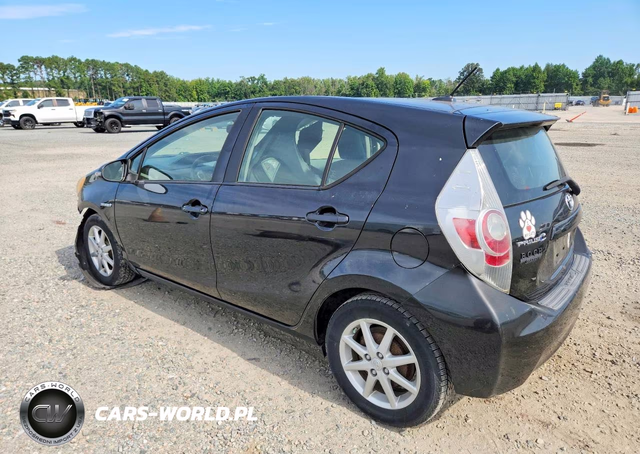 2012 Toyota Prius C Three VIN:JTDKDTB37C1023571 - 2