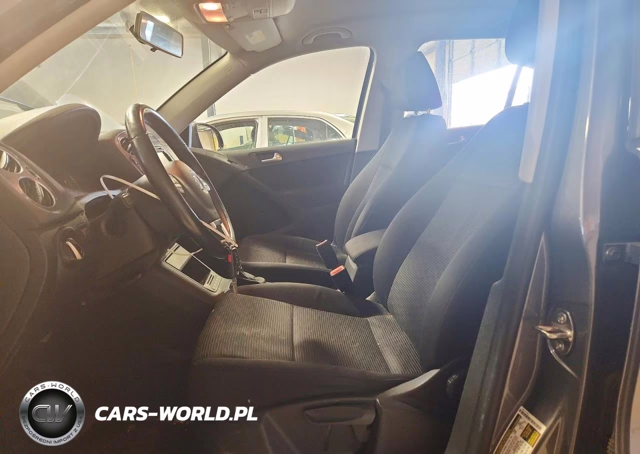 2015 Volkswagen Tiguan S VIN:WVGAV7AX6FW566403 - 7