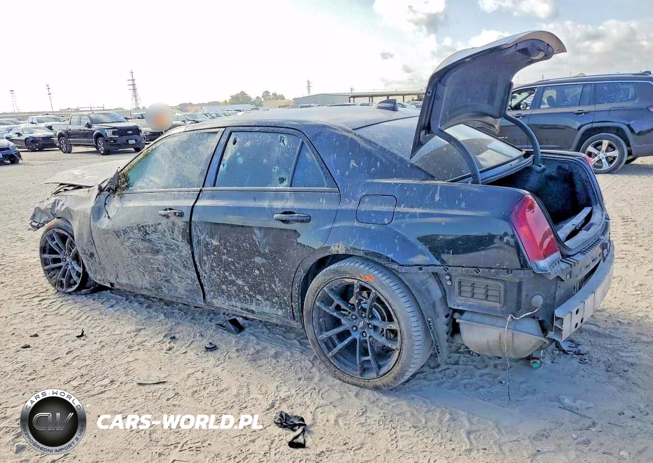 2023 Chrysler 300 Touring L VIN:2C3CCADG6PH552226 - 2