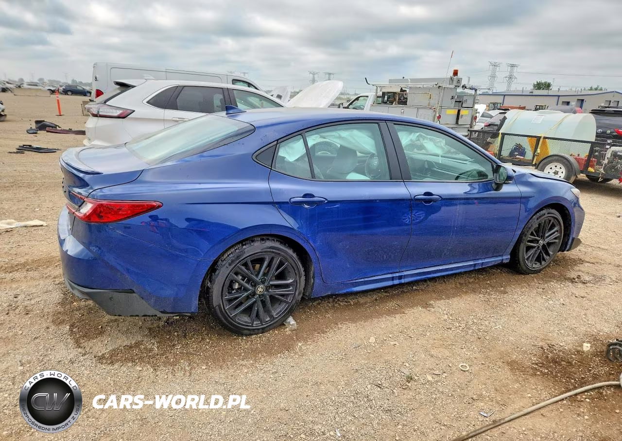 2026 Toyota Camry Se VIN:4T1DAACK2TU291613 - 3