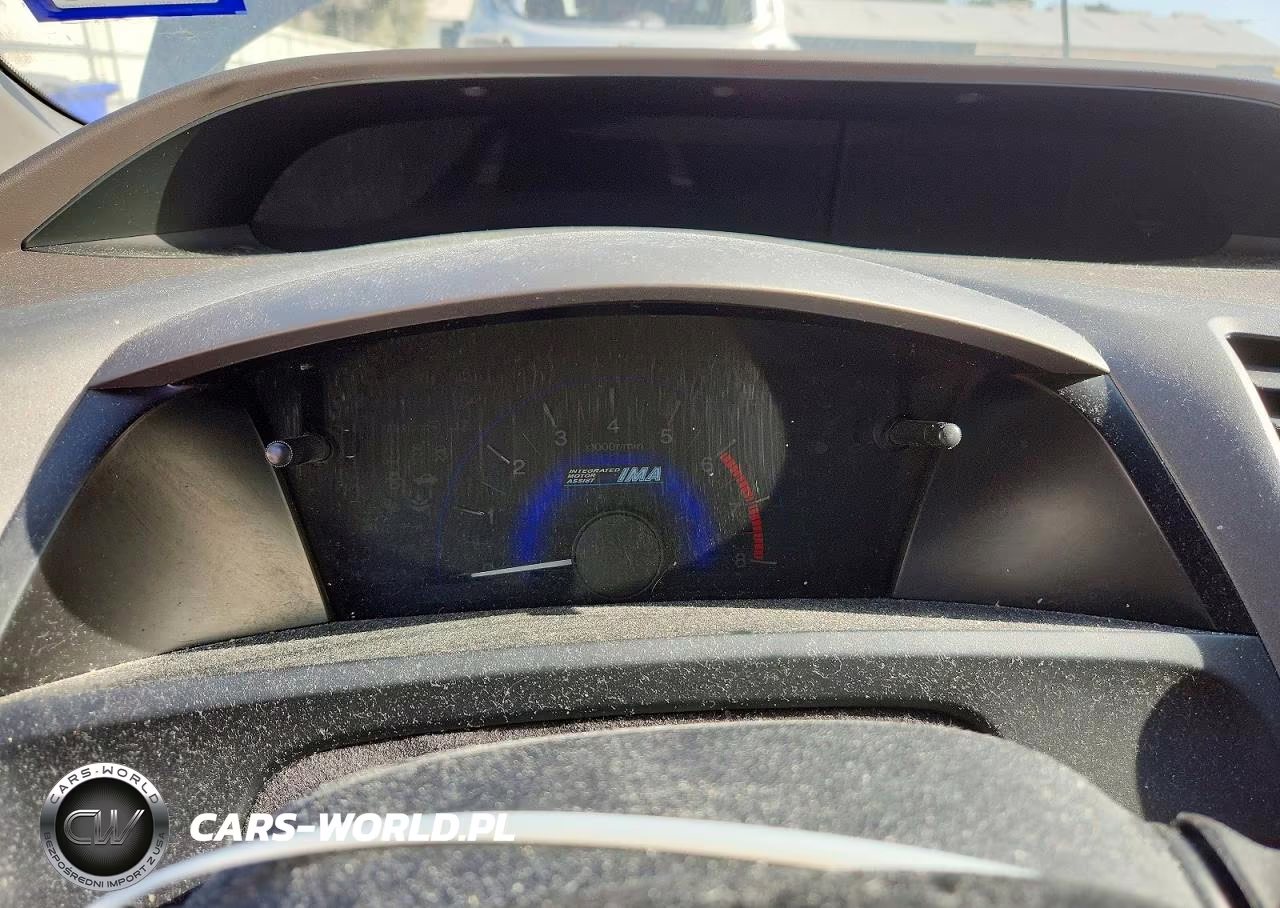 2012 Honda Civic Hybrid VIN:JHMFB4F2XCS010692 - 9