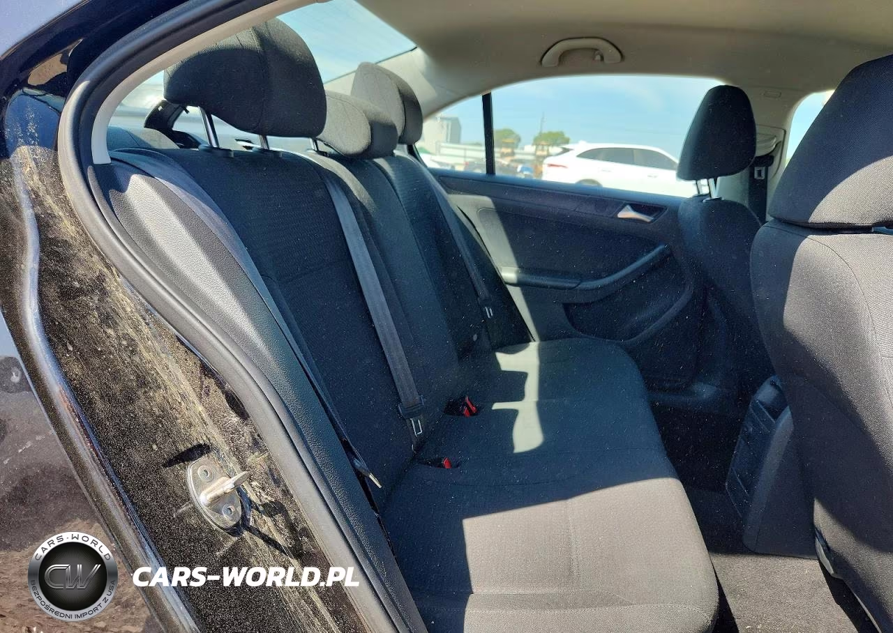 2016 Volkswagen Jetta S VIN:3VW267AJXGM375924 - 10