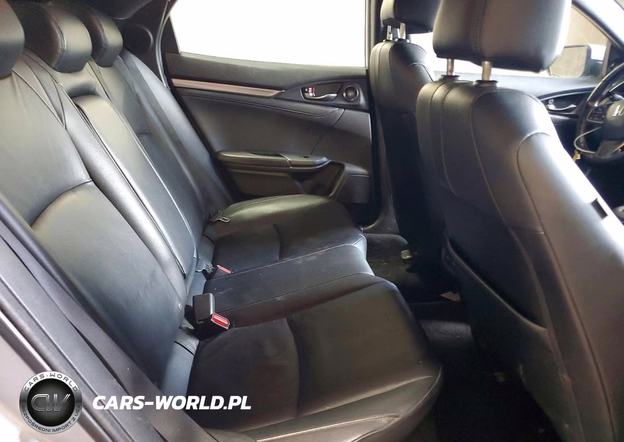 2018 Honda Civic Sport Touring VIN:SHHFK7H9XJU236446 - 10