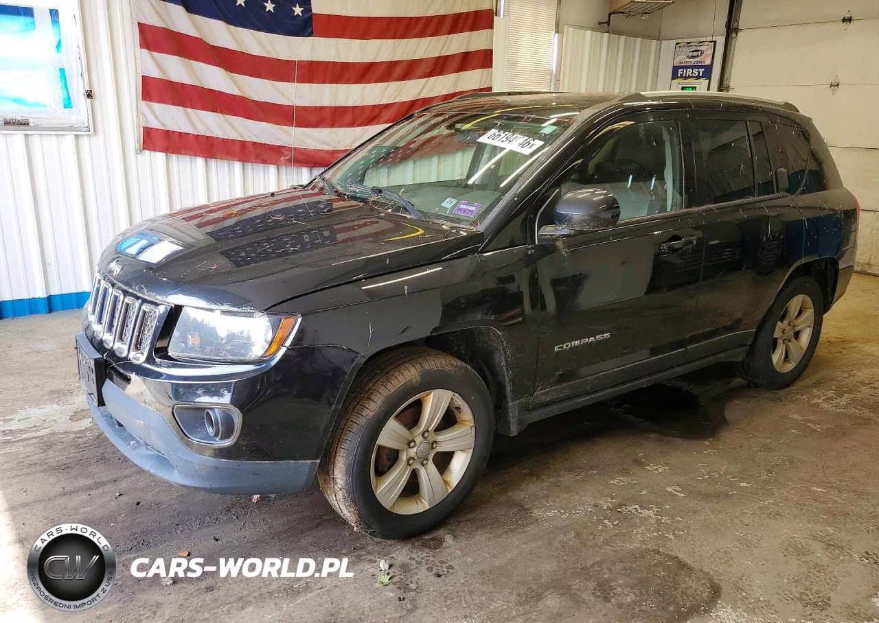 2015 Jeep Compass Latitude – zdjęcie 1 z 13