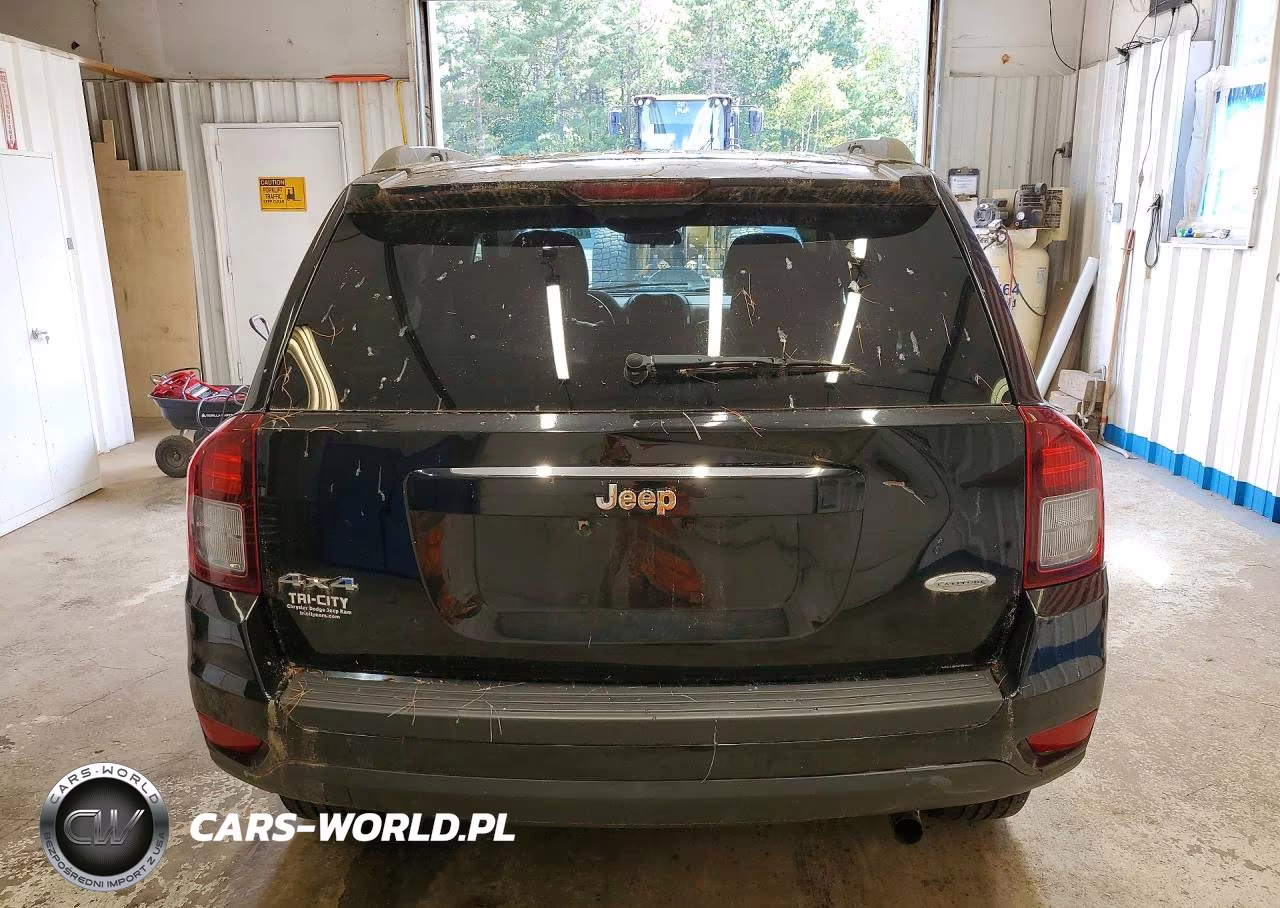 2015 Jeep Compass Latitude VIN:1C4NJDEB8FD412561 - 6