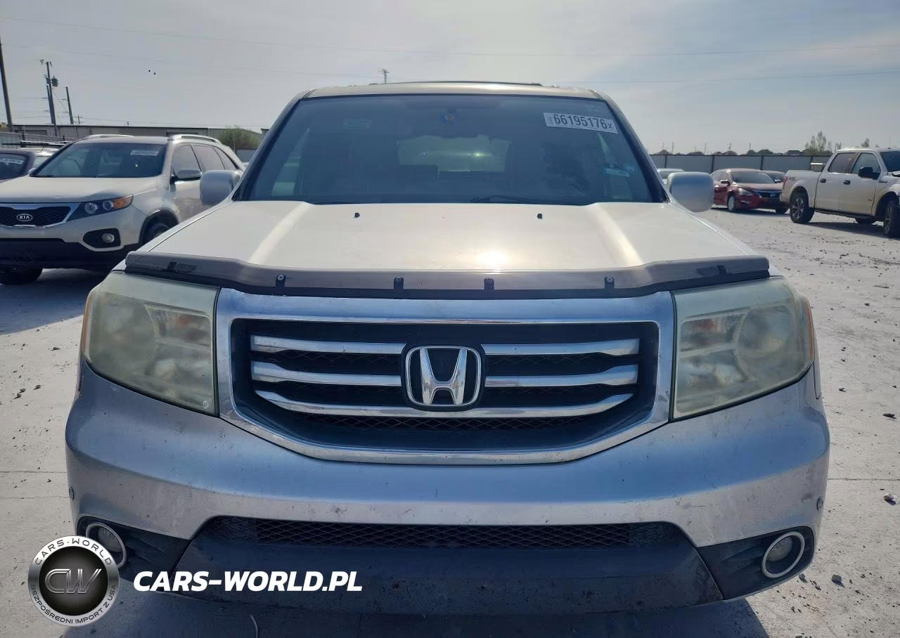 2013 Honda Pilot Touring VIN:5FNYF4H93DB043136 - 5