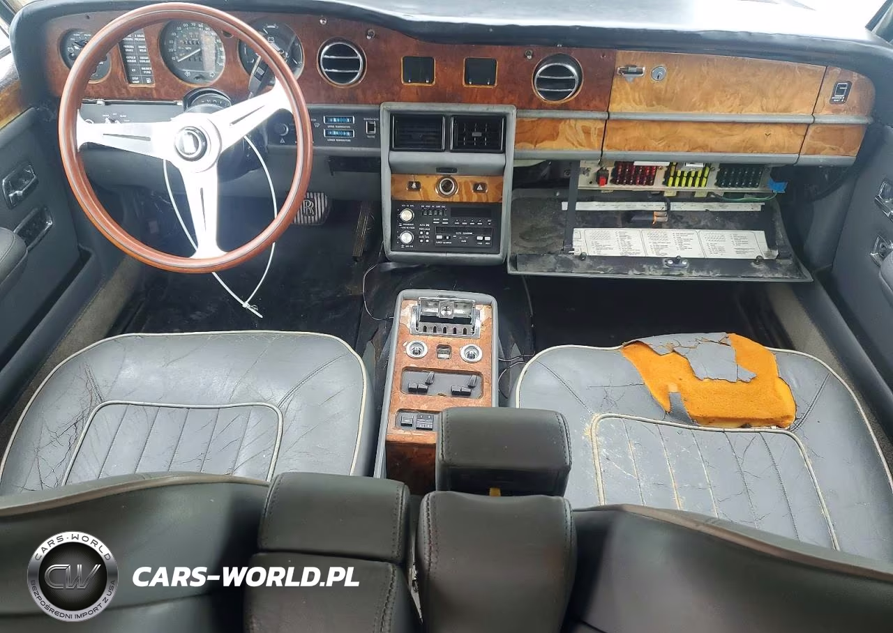 1987 Rolls-Royce Silver Spur VIN:SCAZN02A3HCX20411 - 8