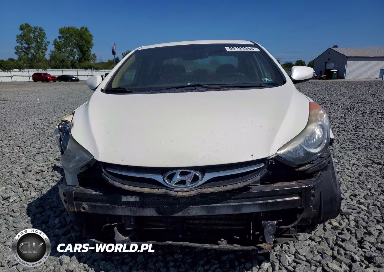 2012 Hyundai Elantra Gls VIN:5NPDH4AE7CH134099 - 5