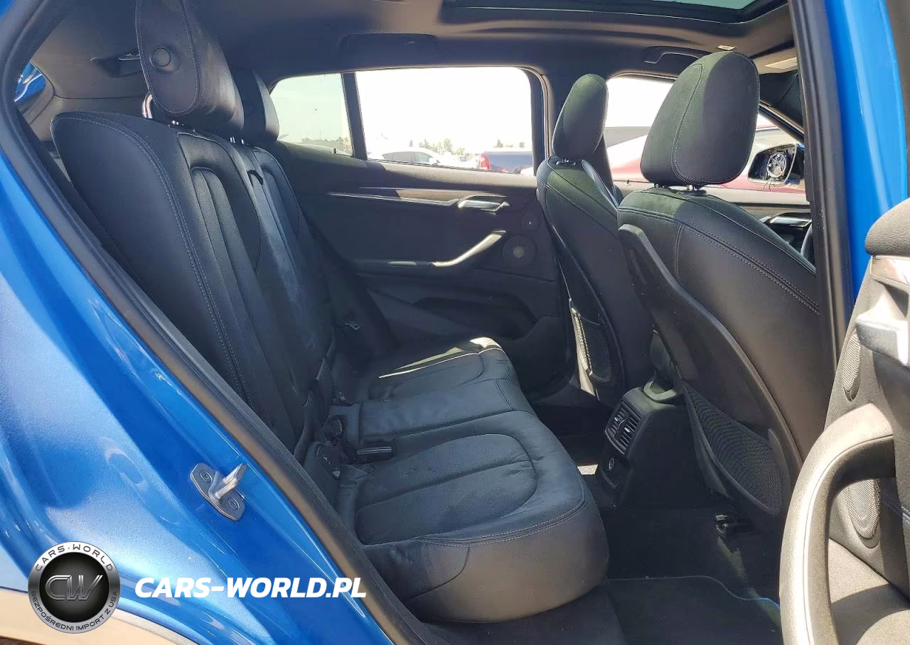 2018 BMW X2 xDrive28I VIN:WBXYJ5C32JEF71132 - 11