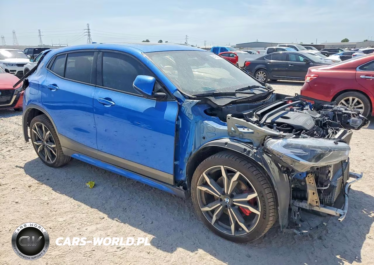2018 BMW X2 xDrive28I VIN:WBXYJ5C32JEF71132 - 4