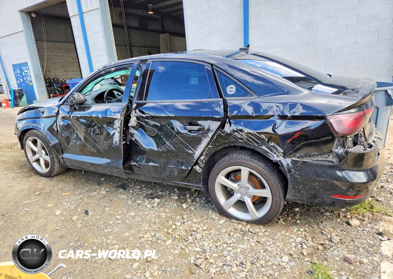 2016 Audi A3 Premium VIN:WAUB8GFF9G1117423 - 2