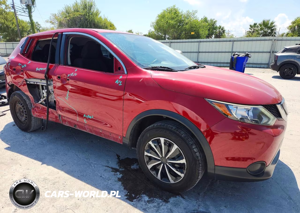 2018 Nissan Rogue Sport S VIN:JN1BJ1CR1JW257918 - 4