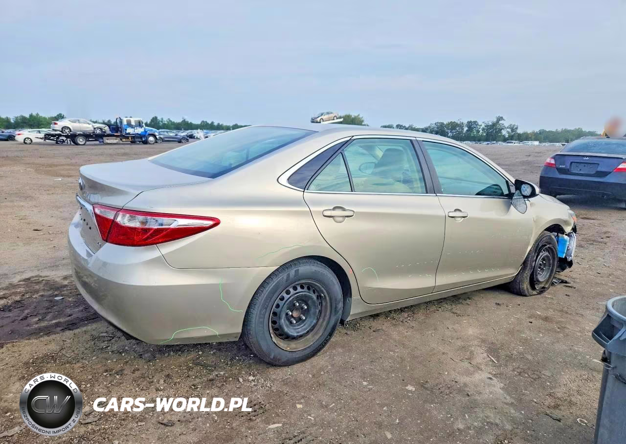 2016 Toyota Camry Le VIN:4T4BF1FK7GR566263 - 3