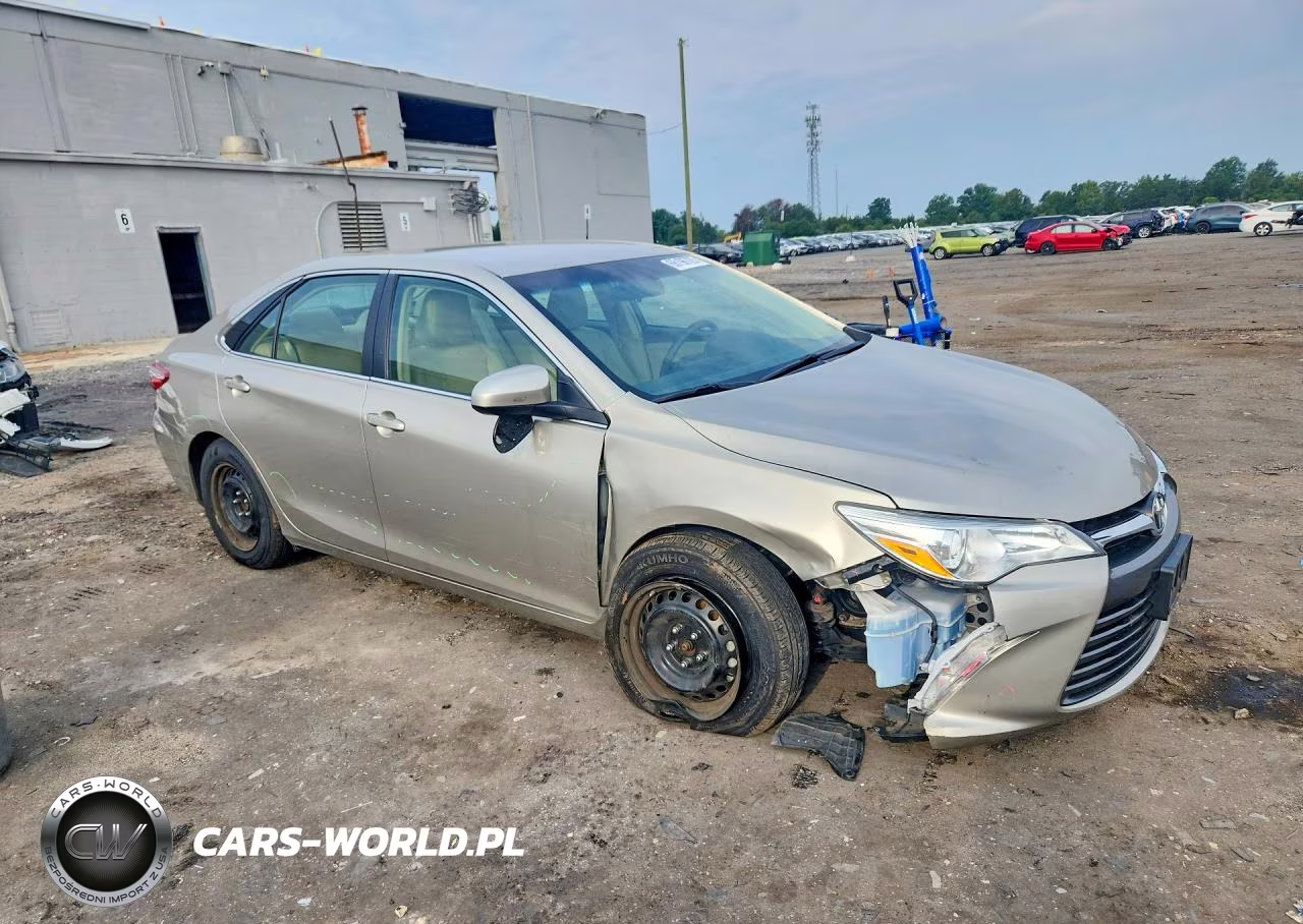 2016 Toyota Camry Le VIN:4T4BF1FK7GR566263 - 4