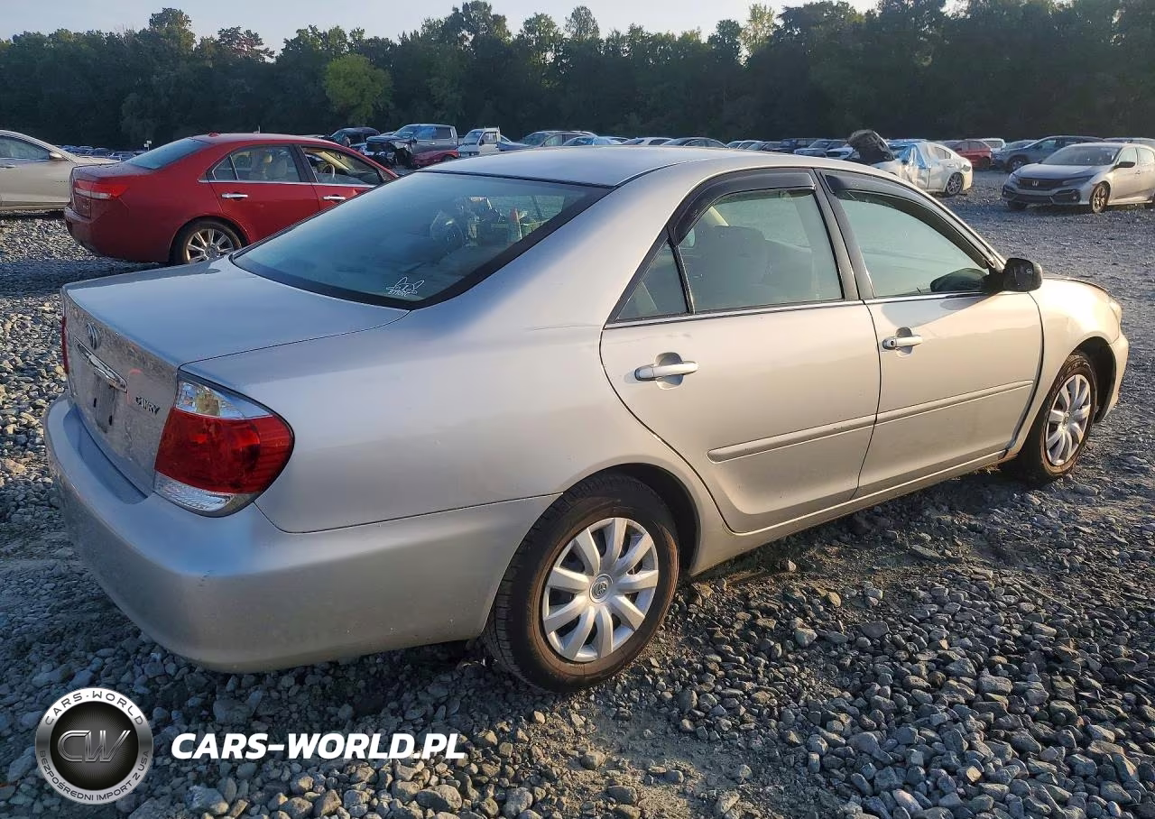 2005 Toyota Camry Standard VIN:4T1BE32K75U608152 - 3