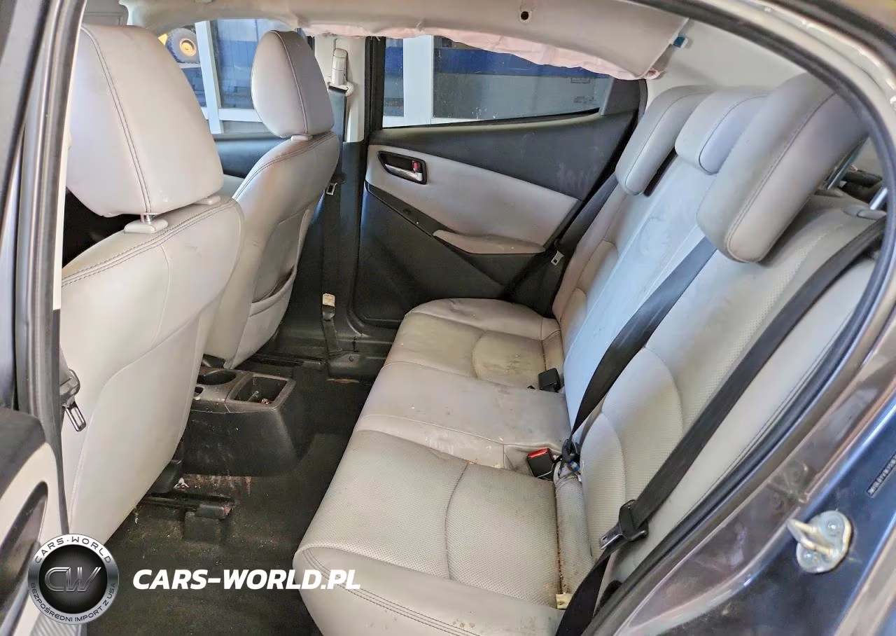2019 Toyota Yaris Xle VIN:3MYDLBYV1KY516799 - 10