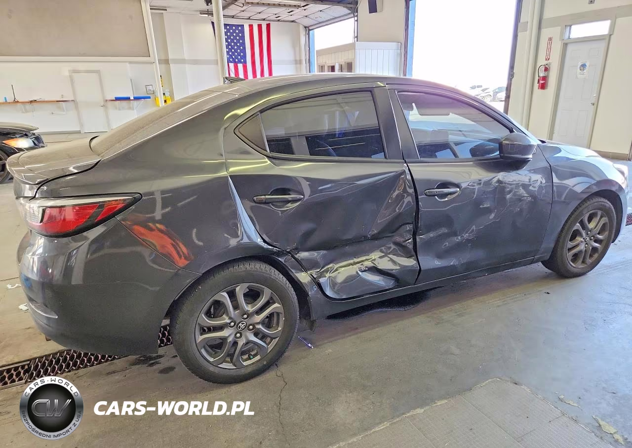 2019 Toyota Yaris Xle VIN:3MYDLBYV1KY516799 - 3