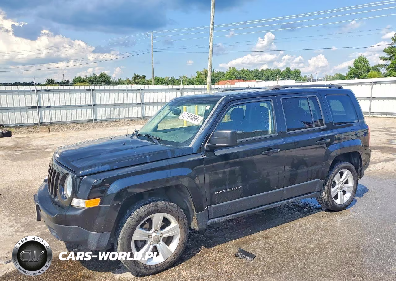 2015 Jeep Patriot Latitude VIN:1C4NJRFBXFD154247 - 1