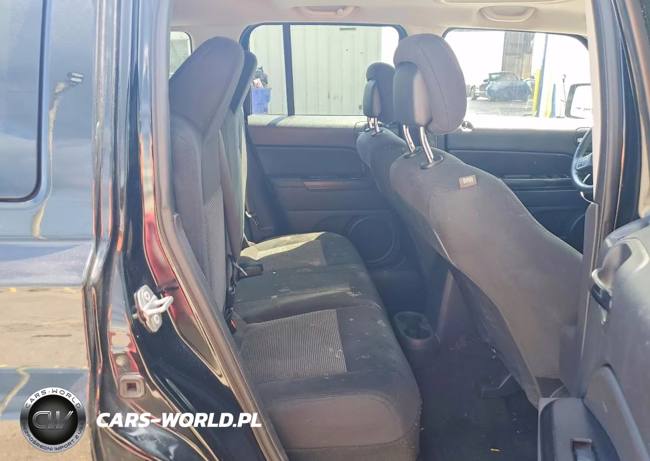 2015 Jeep Patriot Latitude VIN:1C4NJRFBXFD154247 - 10