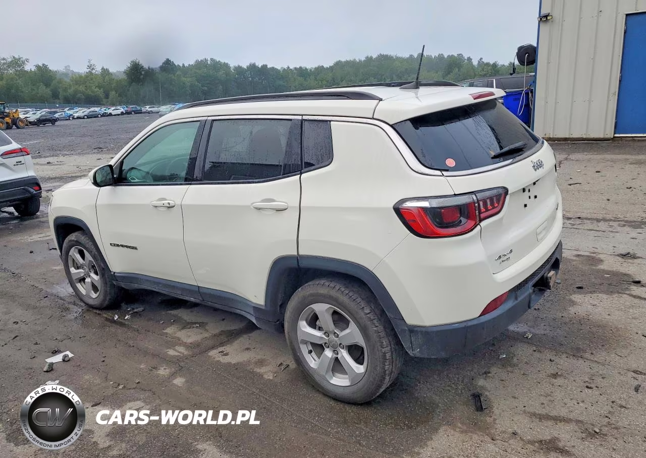 2019 Jeep Compass Latitude VIN:3C4NJDBB3KT629587 - 2