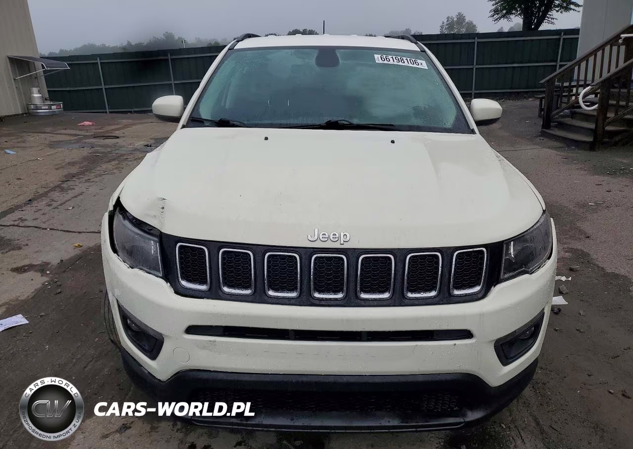 2019 Jeep Compass Latitude VIN:3C4NJDBB3KT629587 - 5