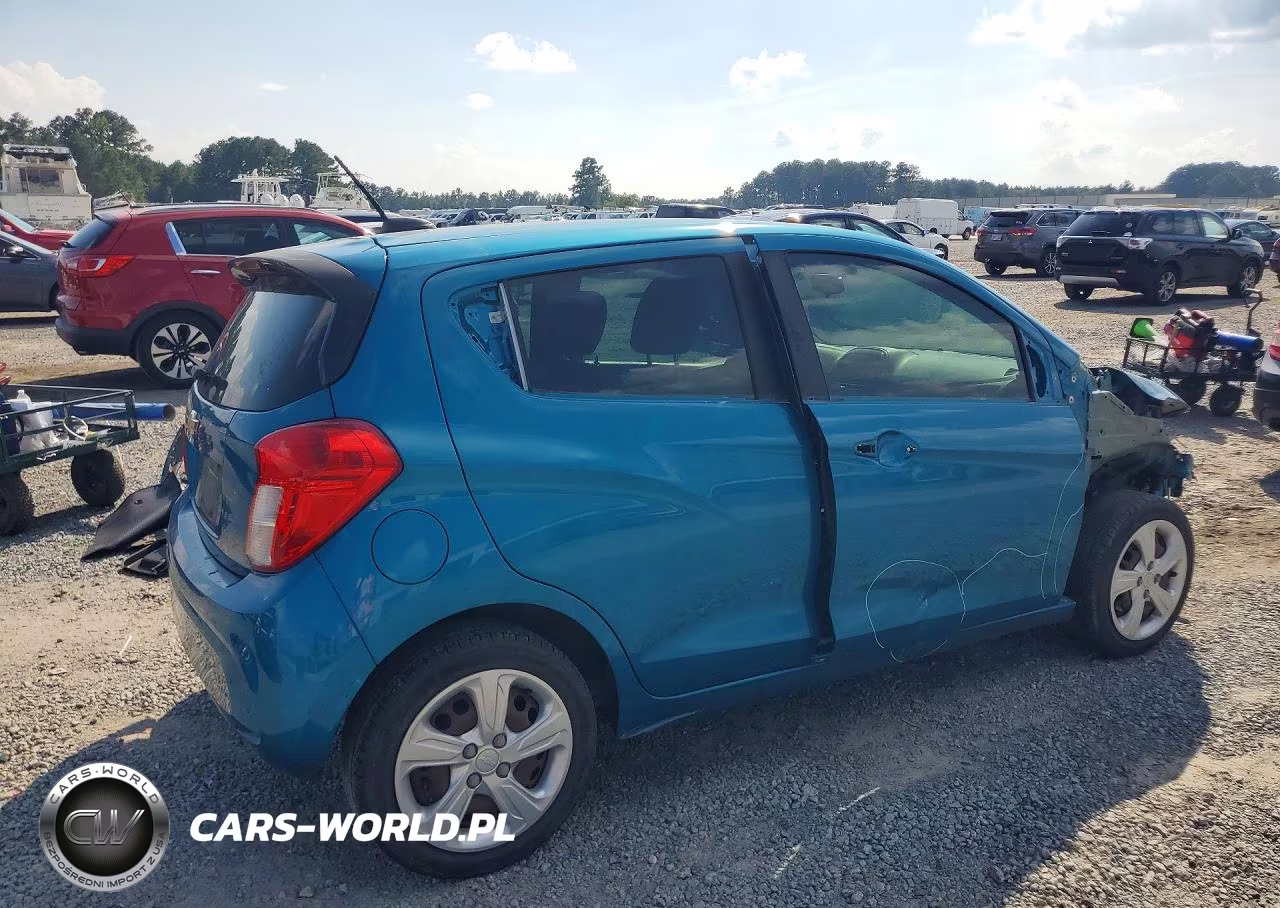 2020 Chevrolet Spark Ls VIN:KL8CB6SA3LC409797 - 3