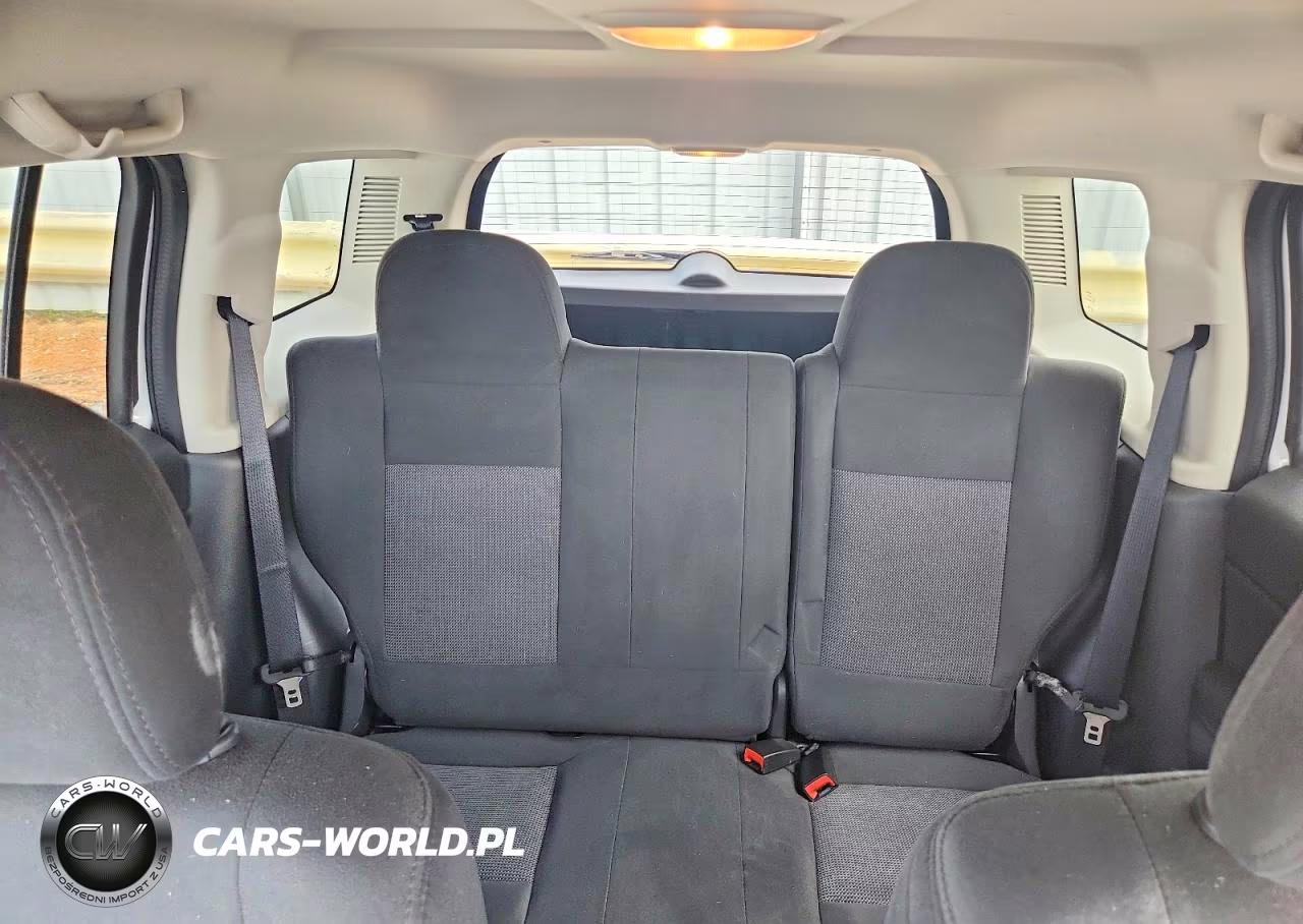 2014 Jeep Patriot Latitude VIN:1C4NJRFB5ED687704 - 10