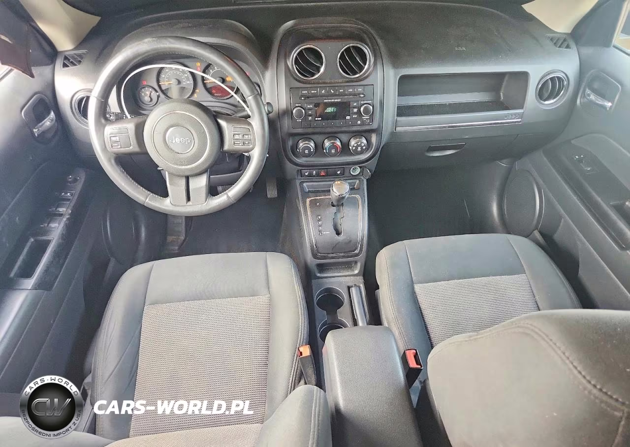 2014 Jeep Patriot Latitude VIN:1C4NJRFB5ED687704 - 8