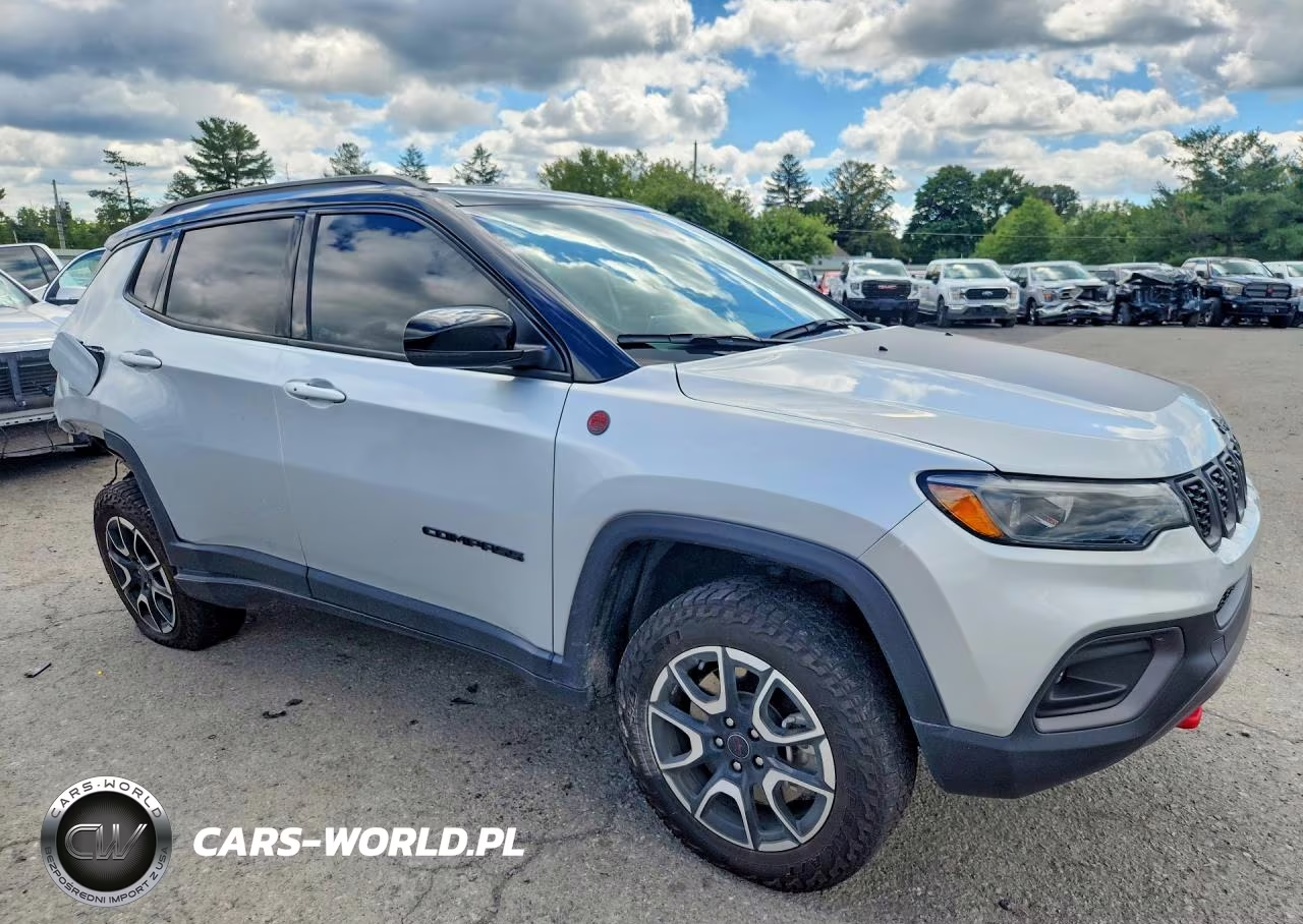 2025 Jeep Compass Trailhawk VIN:3C4NJDDN9ST508733 - 4