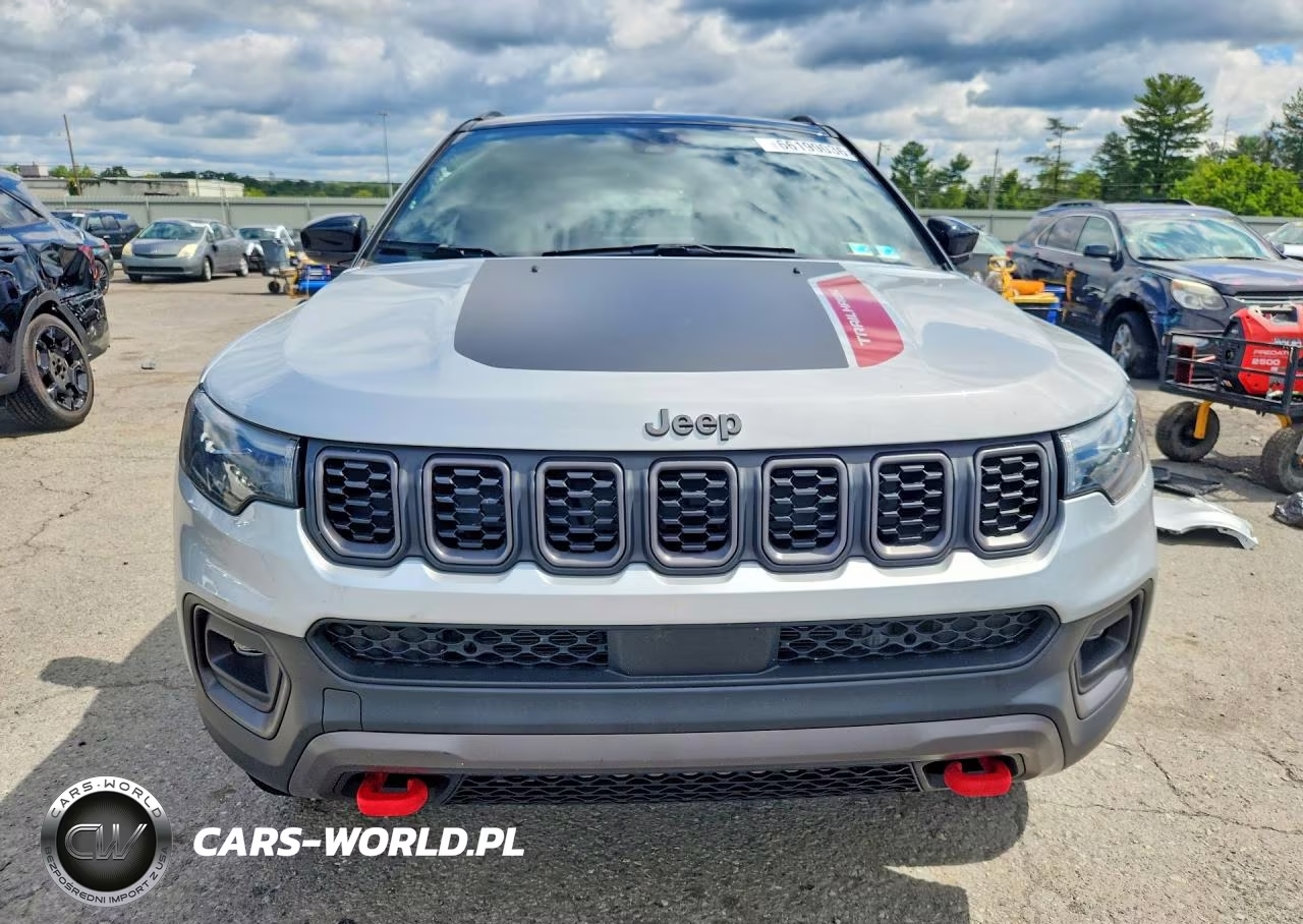 2025 Jeep Compass Trailhawk VIN:3C4NJDDN9ST508733 - 5